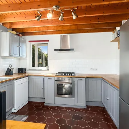 Holiday home 435 - Clifden